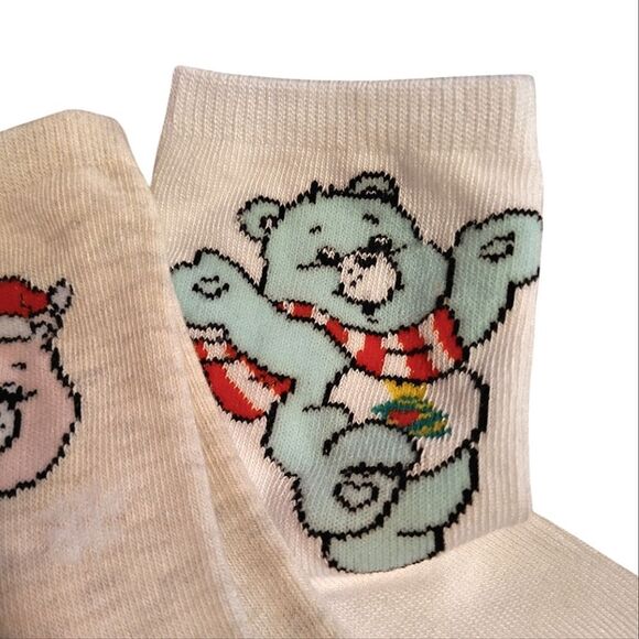 Care Bears 3 Pairs Holiday Christmas Themed Printed Crew Socks NWT - Picture 8 of 9